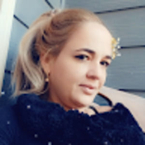 Meet your Posher, Beatriz